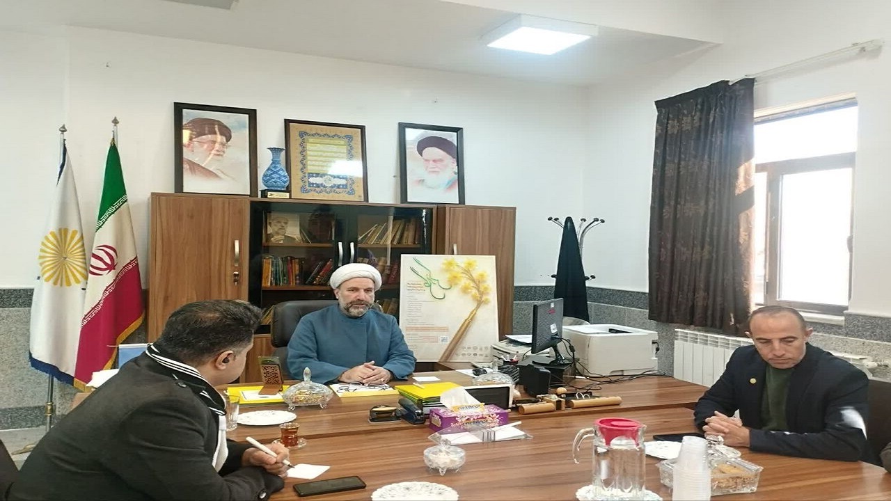 نخستین جایزه بین‌المللی ادبی «گل نرگس» در قم اعلام فراخوان شد