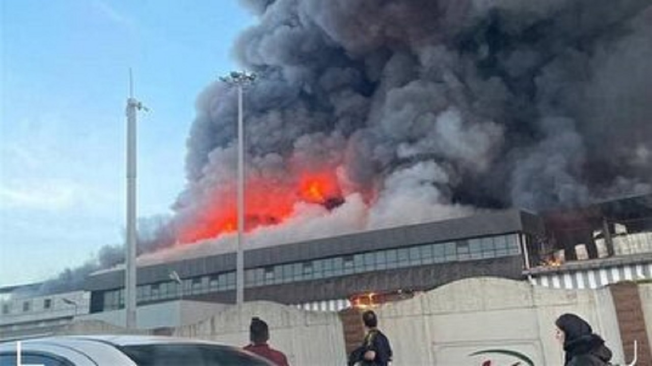 مهار آتش در کارخانه کاله