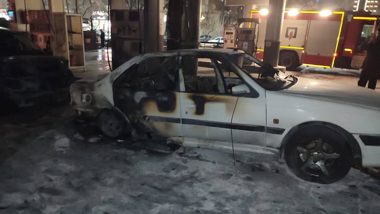 اطفای حریق در پمپ بنزین شهر ری/ آتش‌سوزی عمدی نبود