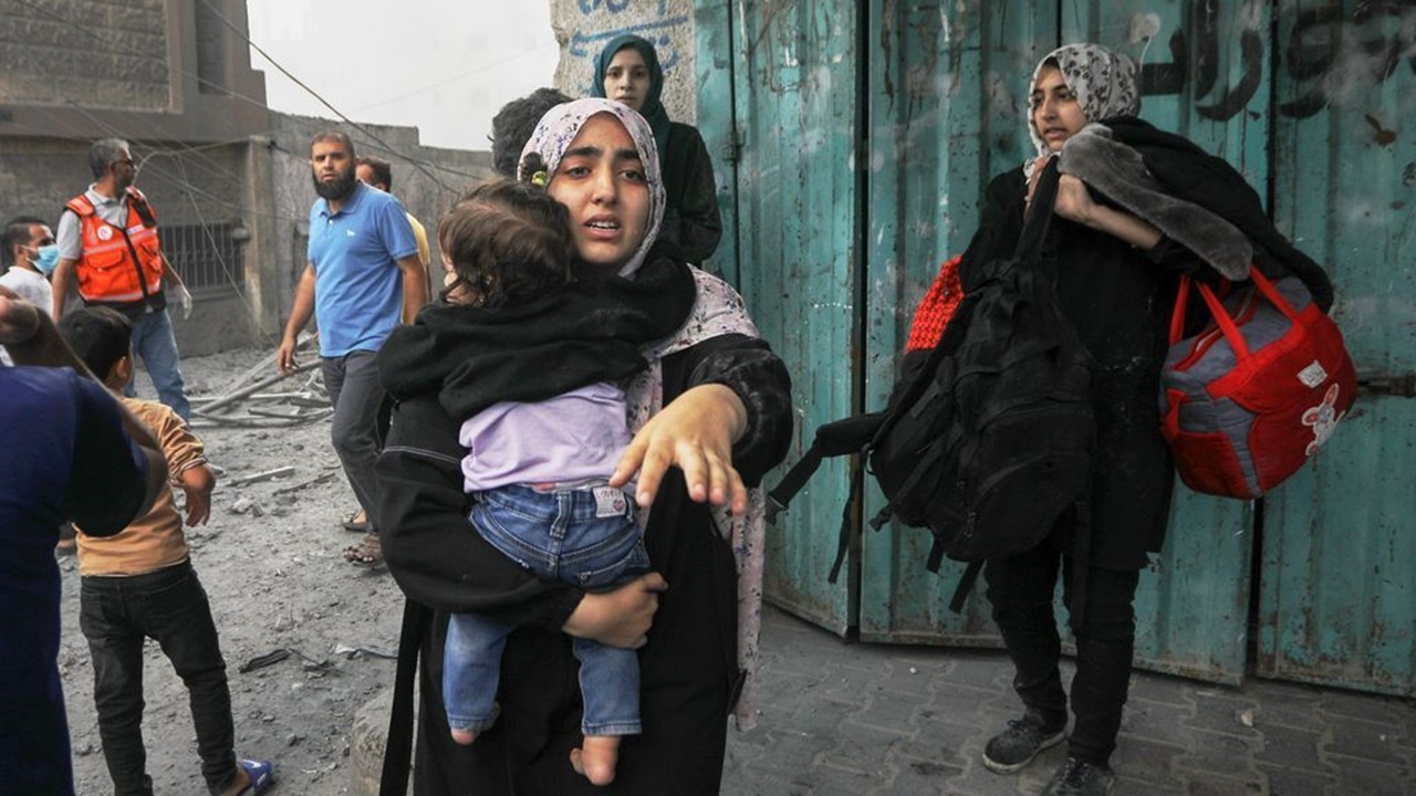 کاهش ۴۰ درصدی تولد نوزادان در نوار غزه + فیلم