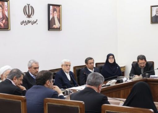 عارف: دولت هر کجا لازم باشد از اقتدار خود استفاده می‌کند