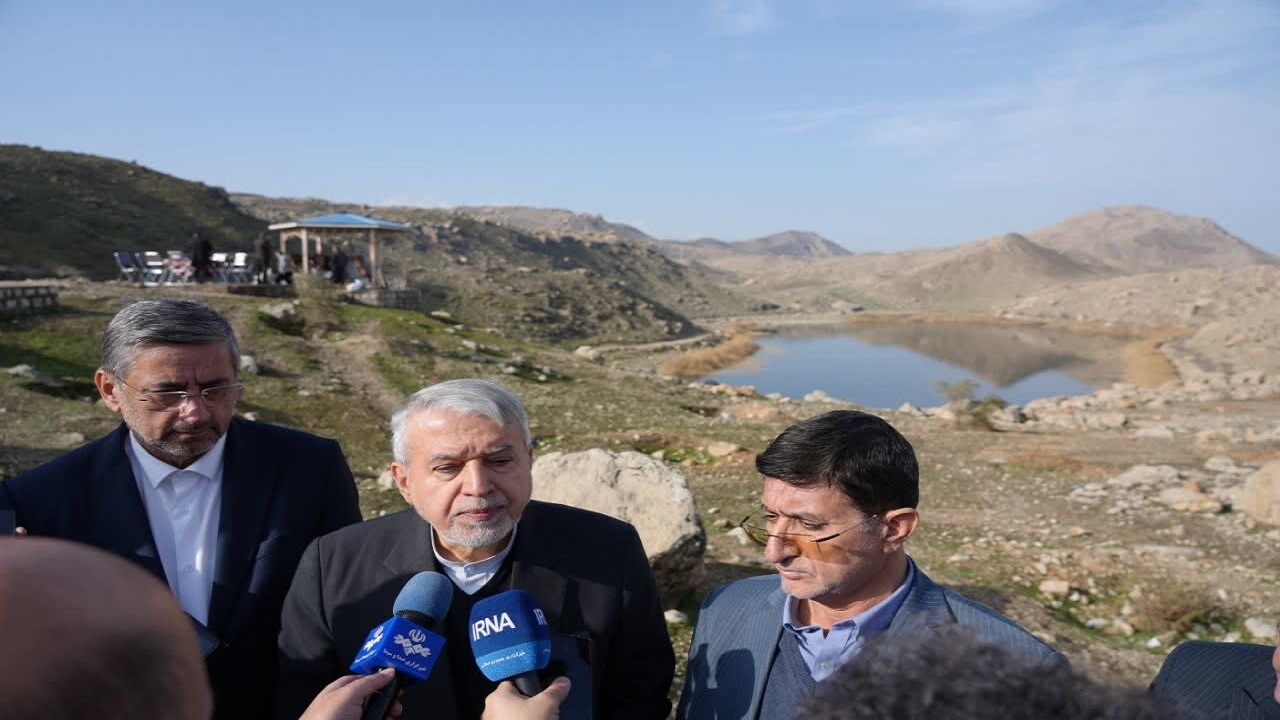 ایجاد سازه‌های گردشگری در حاشیه تالاب‌ها مجاز شد