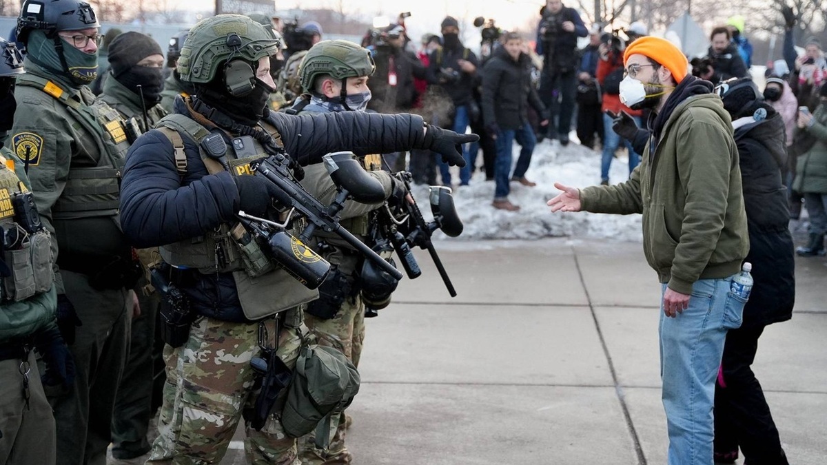 اعتراف به خشونت و سرکوب بی سابقه در آمریکا + فیلم