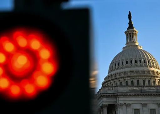 دولت ایالات متحده وارد تعطیلی جزئی شد