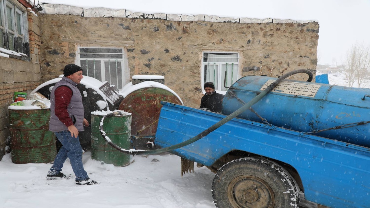 شارژ سهمیه فوق العاده نفت سفید درکارت بانکی خانوار‌های روستایی مرکز و شمال ارومیه