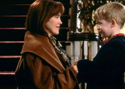 درگذشت بازیگر مادر در فیلم سینمایی «تنها در خانه»