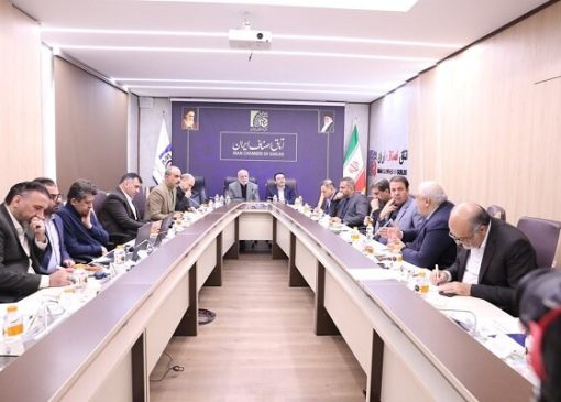 گلایه اصناف از بی‌ثباتی نرخ ارز؛ گردش مالی مختل شده است